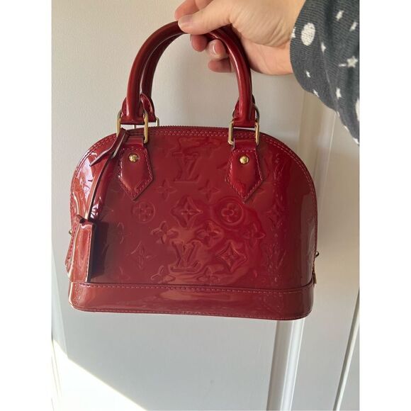 Louis Vuitton Monogram Alma BB‎ - Crossbody - Picture 8 of 16